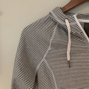 Kyodan | Yoga Sweatshirt size S